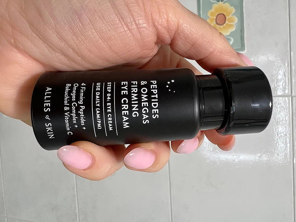 Allies of Skin Peptides & Omegas Firming øjencreme opstrammende