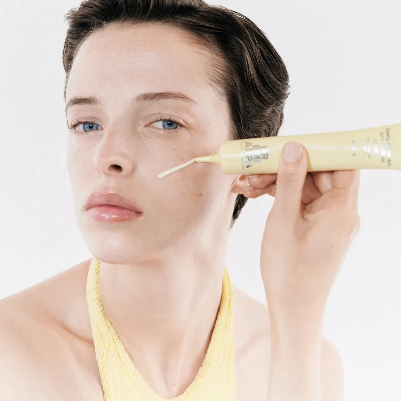 Dr. Emi Arpa Daily Defense Sæt med SPF og C-vitamin