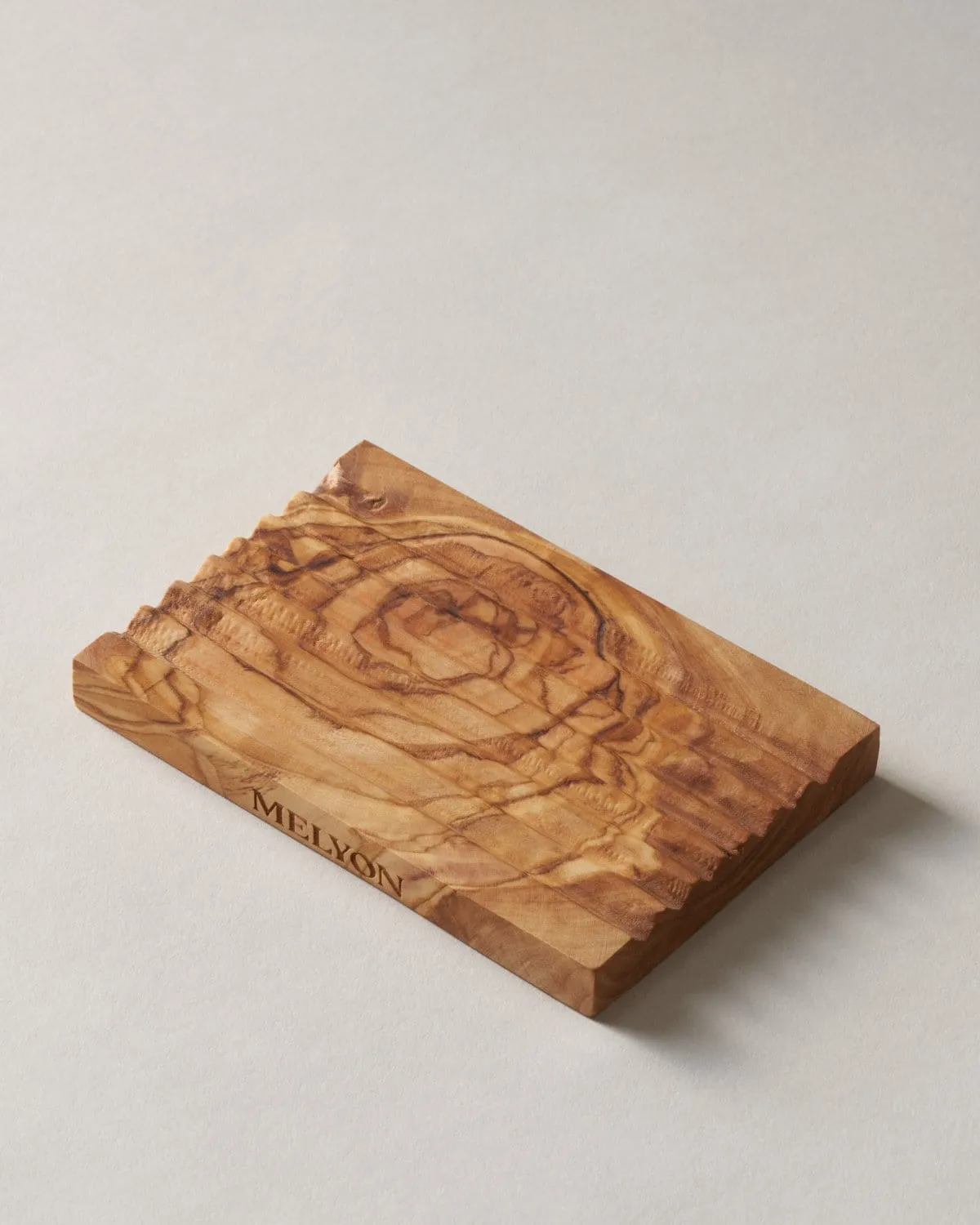 Melyon Olea sæbeskål i oliventræ 12x8 cm