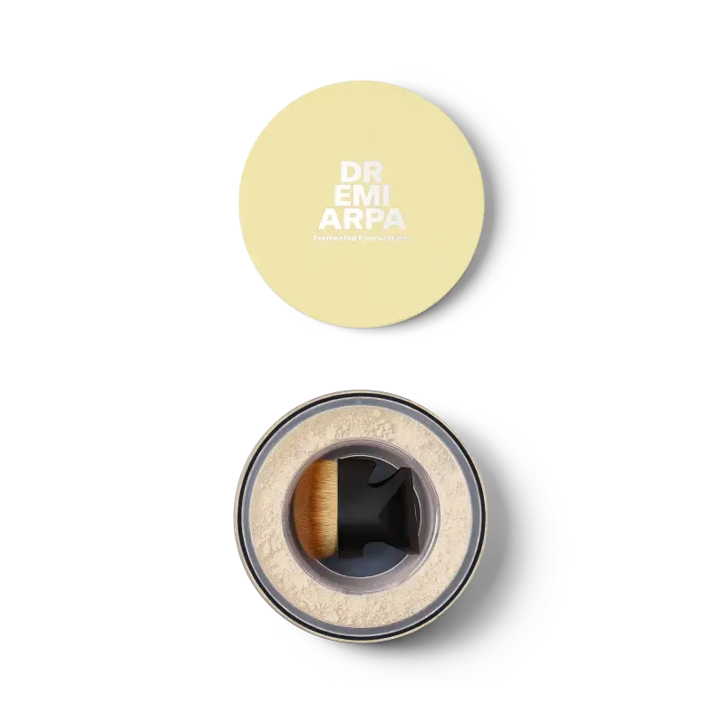 Dr. Emi Arpa Defence Duo SPF30 Fair Light puddersæt brush