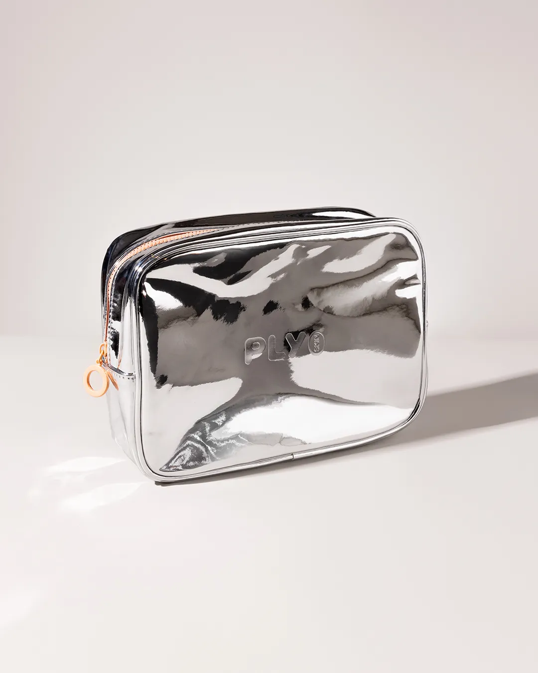 PLY SKIN The Chrome Bag toilettaske sølv til hudpleje