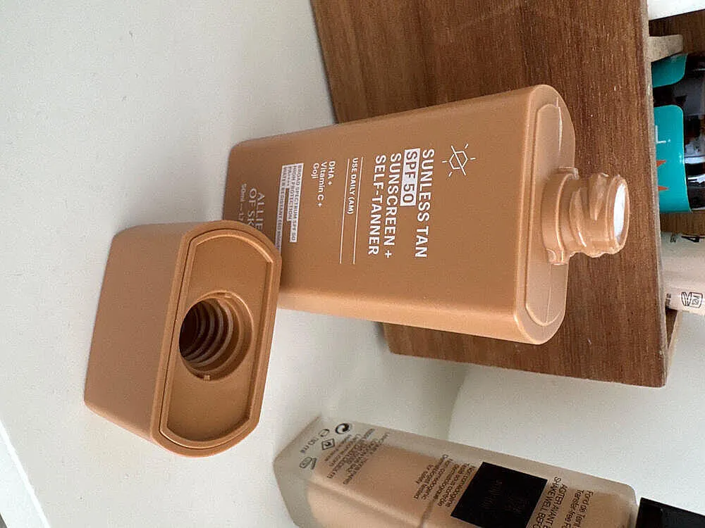Allies of Skin Sunless Tan SPF 50 selvbruner med C-vitamin