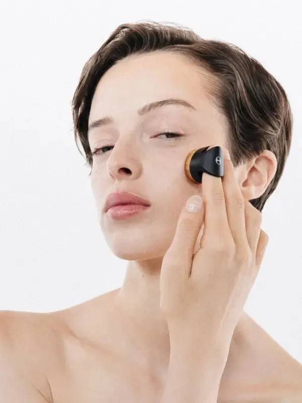 Dr. Emi Arpa Daily Defence SPF30 solpudder fair light + brush